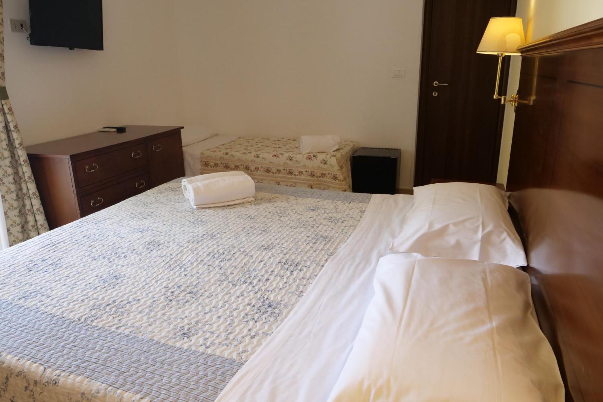 Hotel Elios Tao Taormina Bagian luar foto