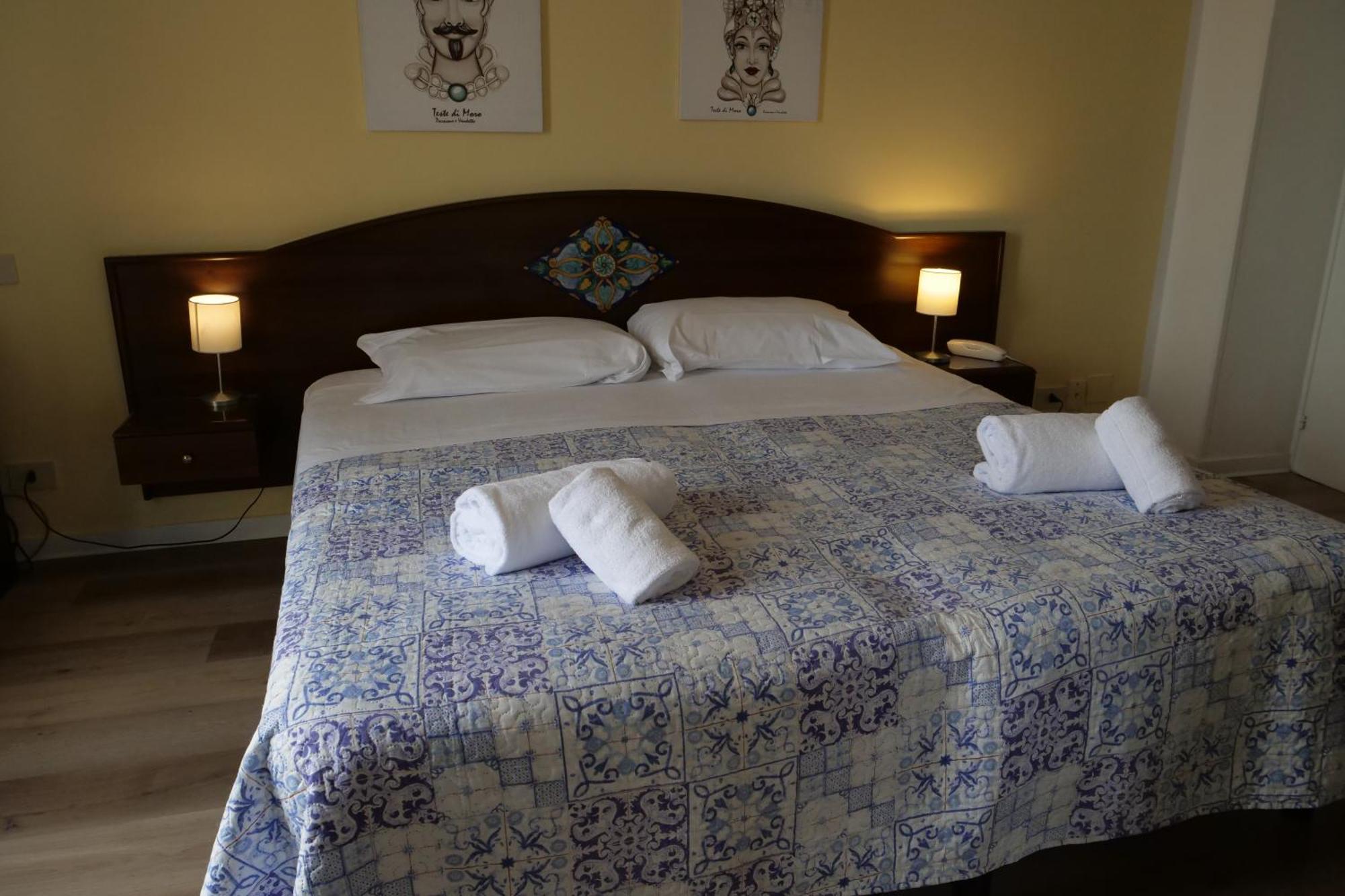 Hotel Elios Tao Taormina Bagian luar foto
