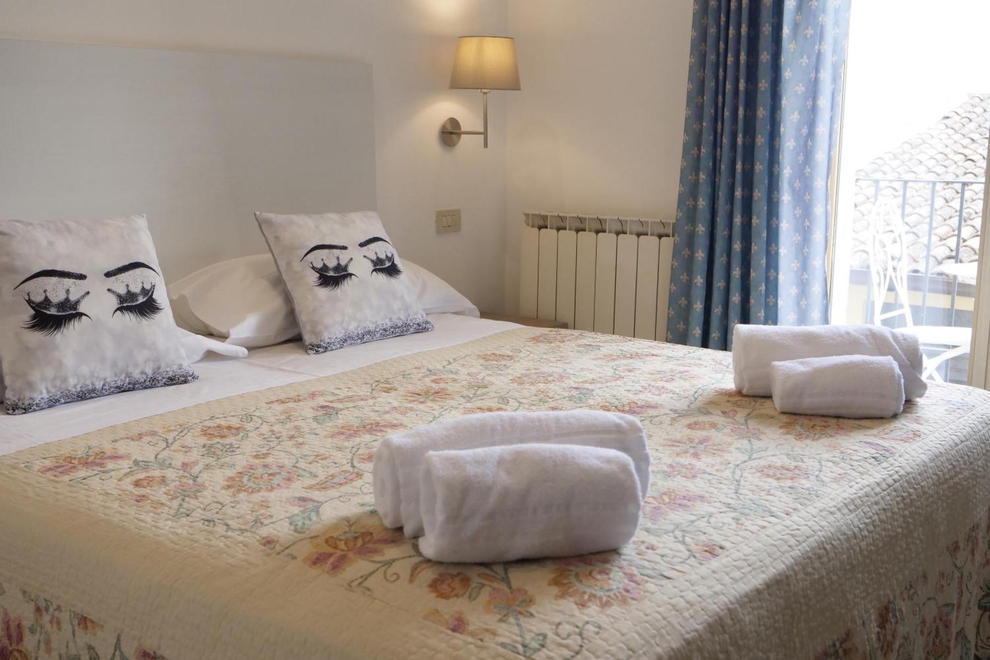 Hotel Elios Tao Taormina Bagian luar foto