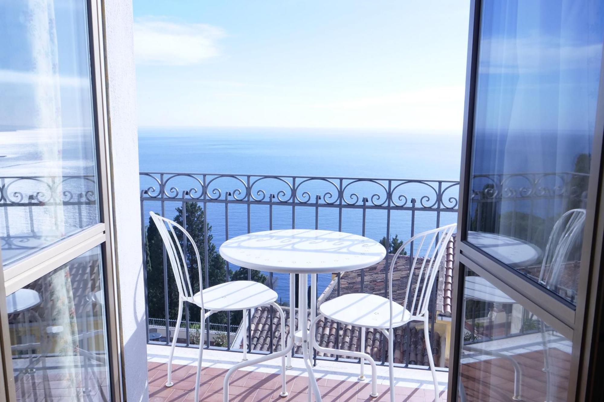 Hotel Elios Tao Taormina Bagian luar foto