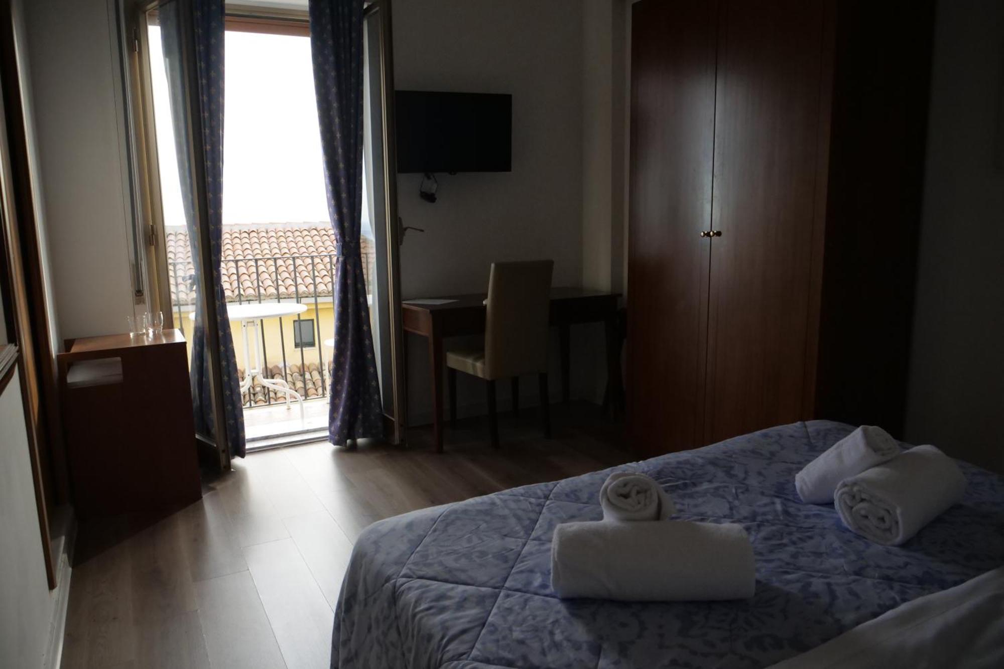 Hotel Elios Tao Taormina Bagian luar foto